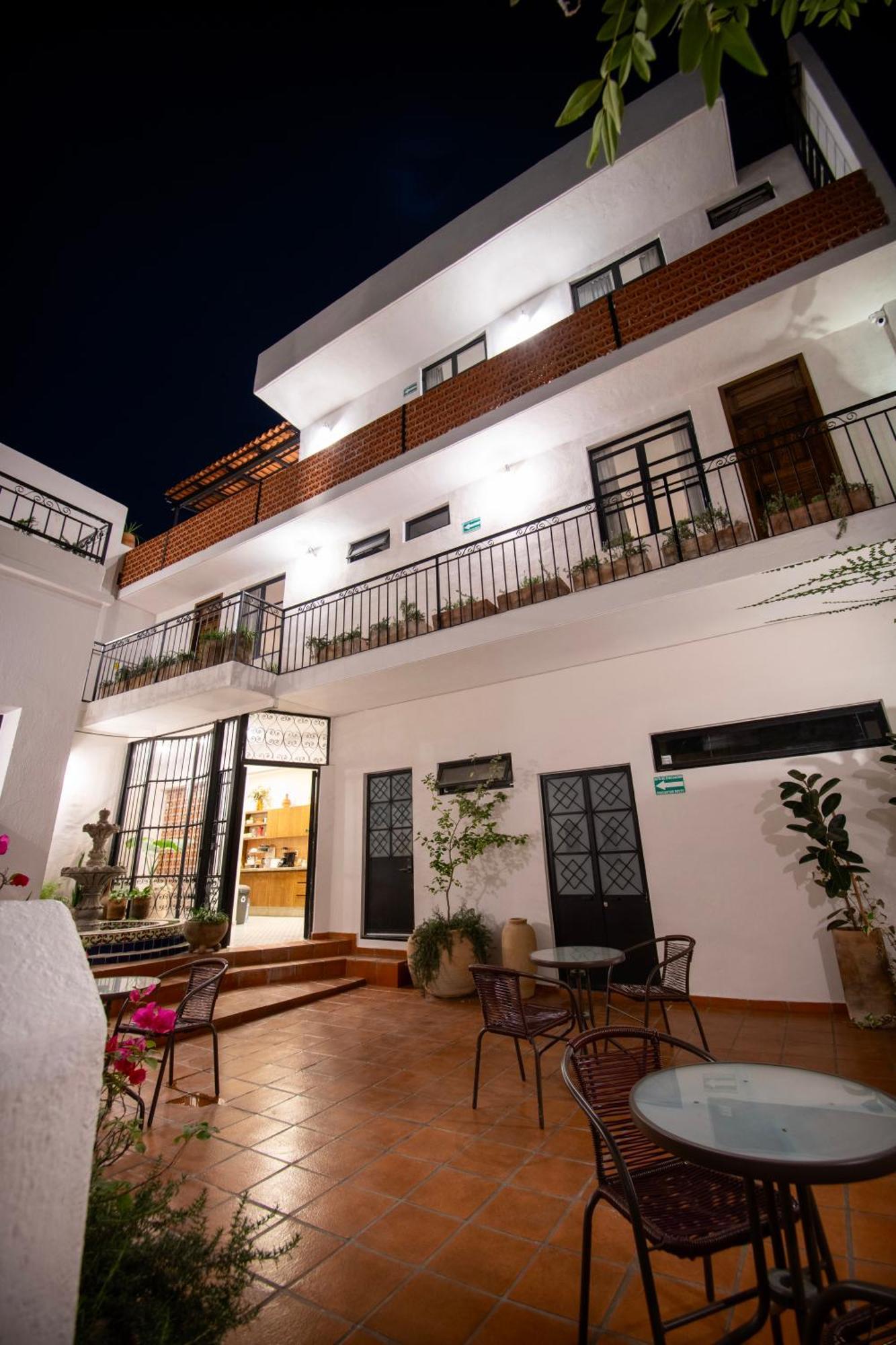 Casa Irake Otel Guadalajara Dış mekan fotoğraf