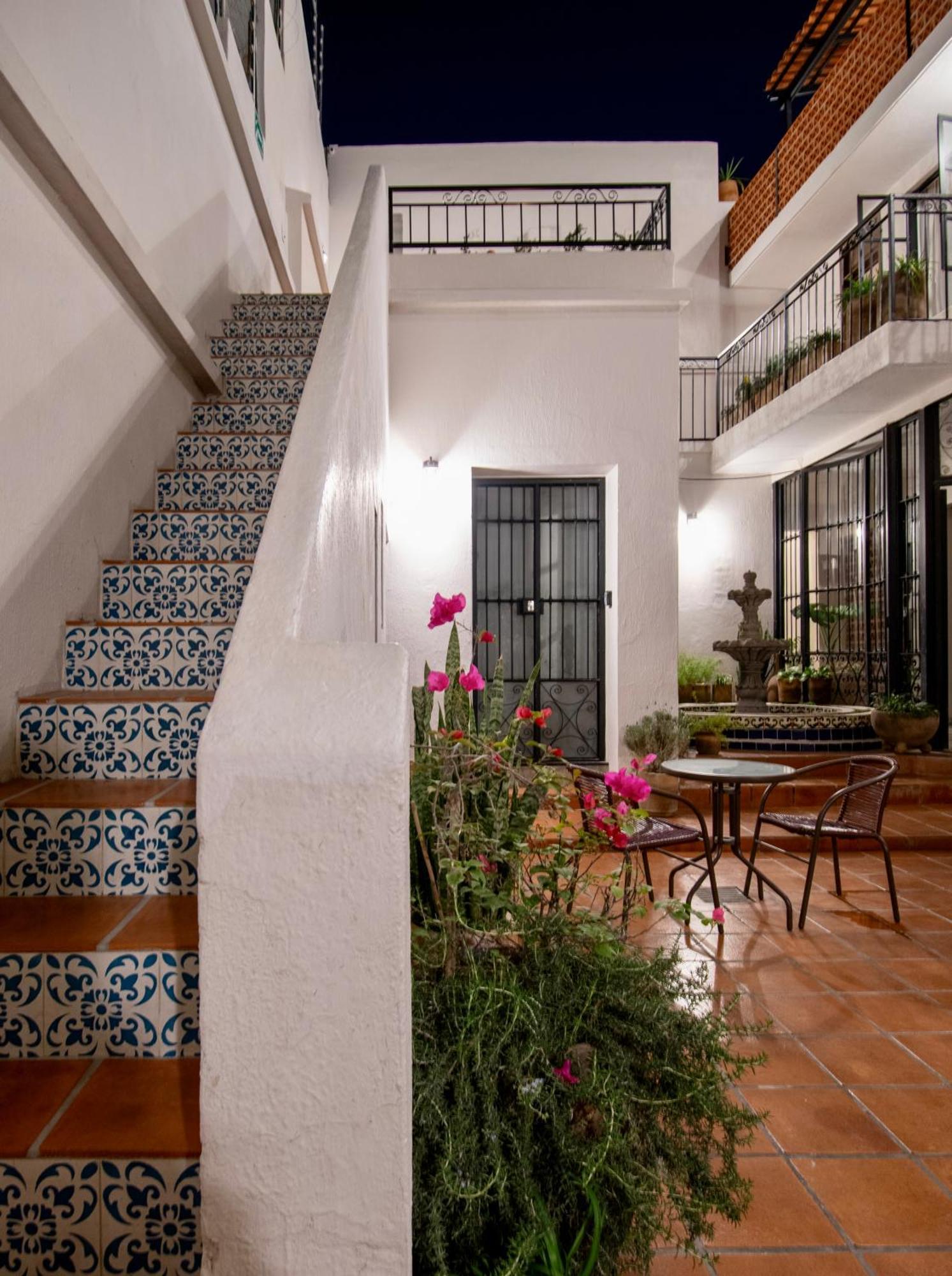 Casa Irake Otel Guadalajara Dış mekan fotoğraf