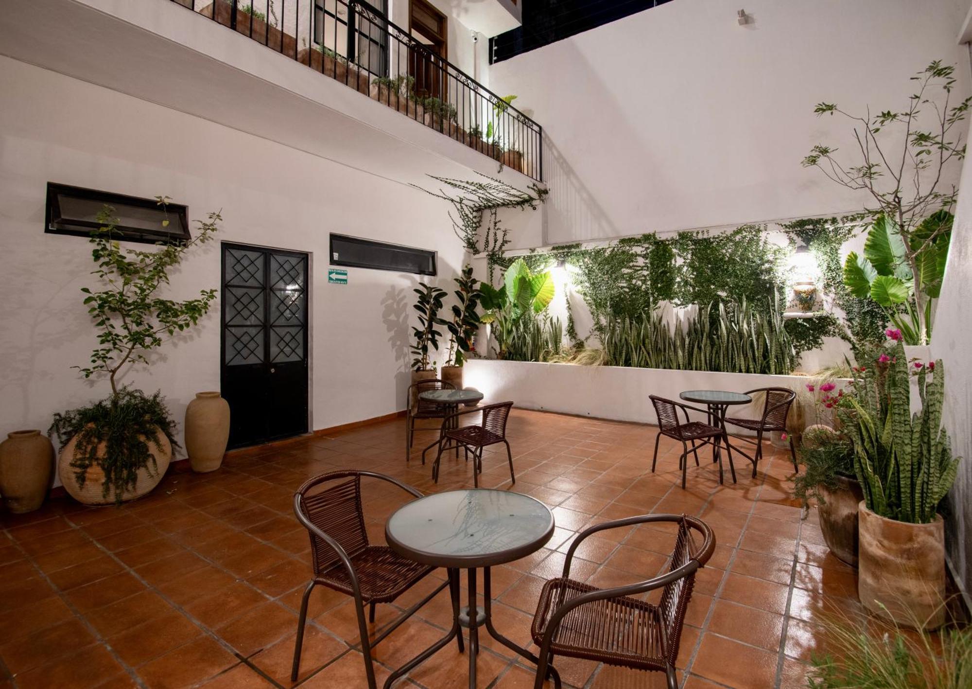 Casa Irake Otel Guadalajara Dış mekan fotoğraf